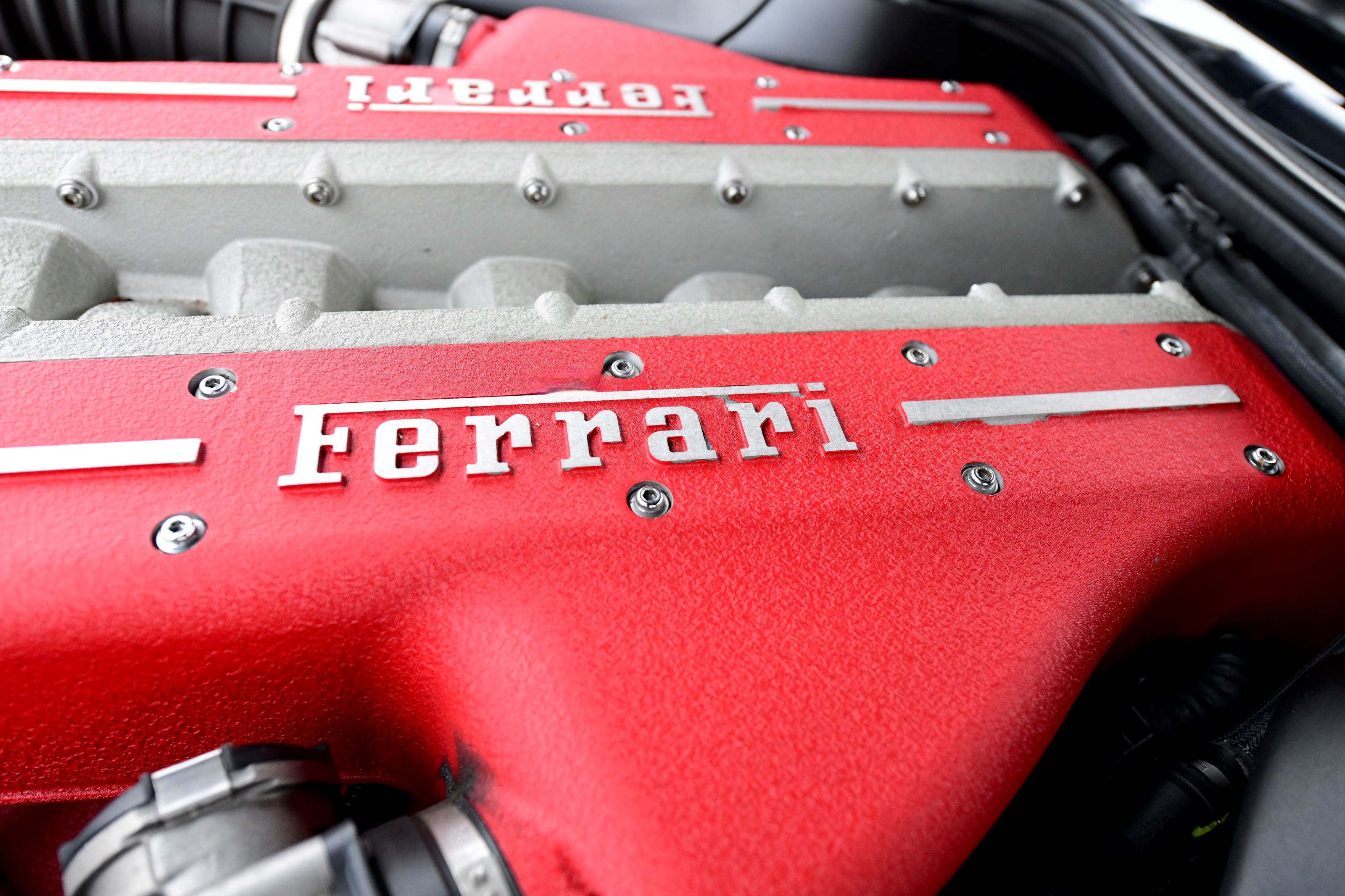 Ferrari ff v12 9geu6gomqhipptyadtxqf