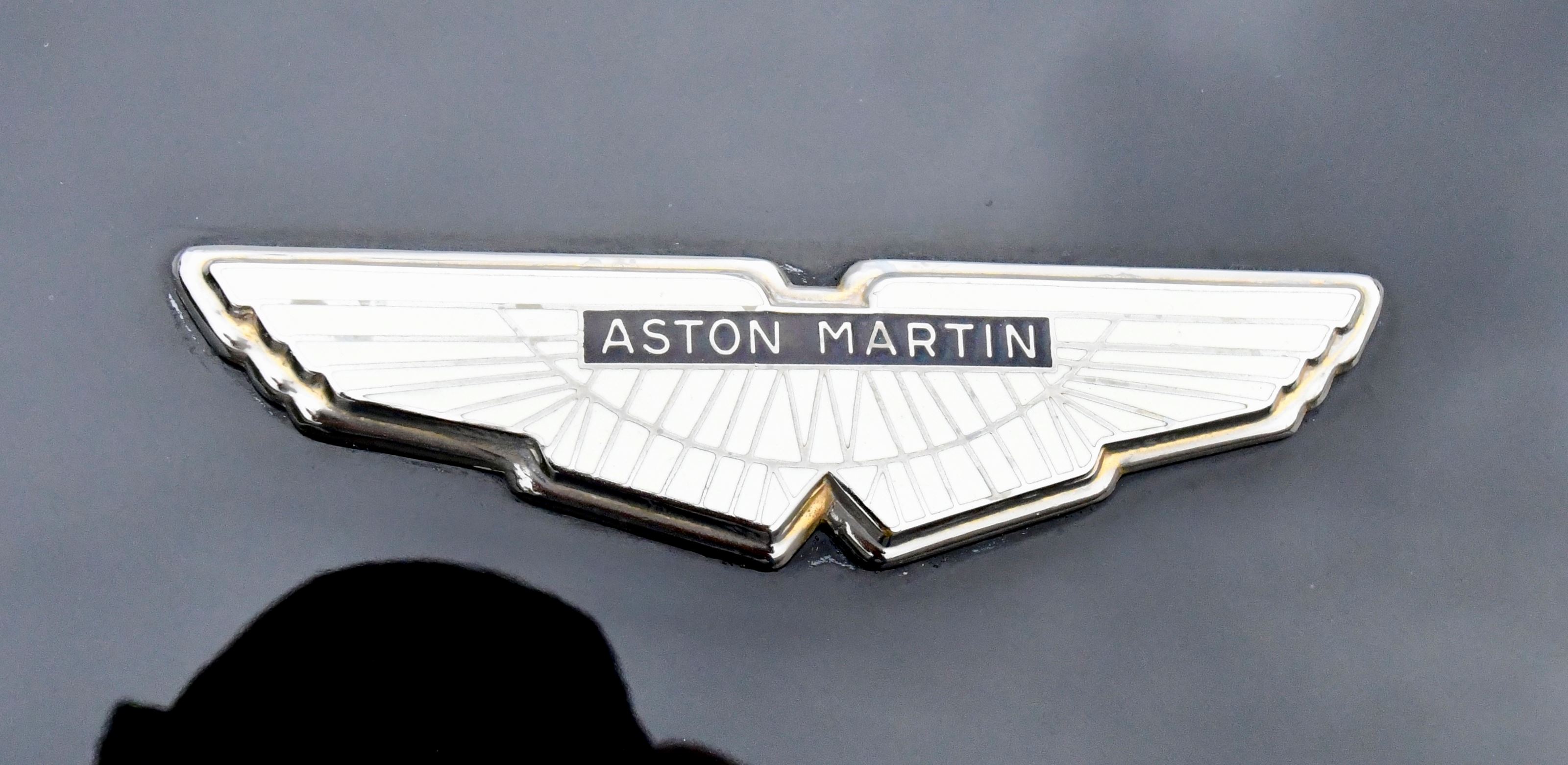 Aston martin v8  volante left hand drive automatic  lxtmqtgxeve5ecaw0euap