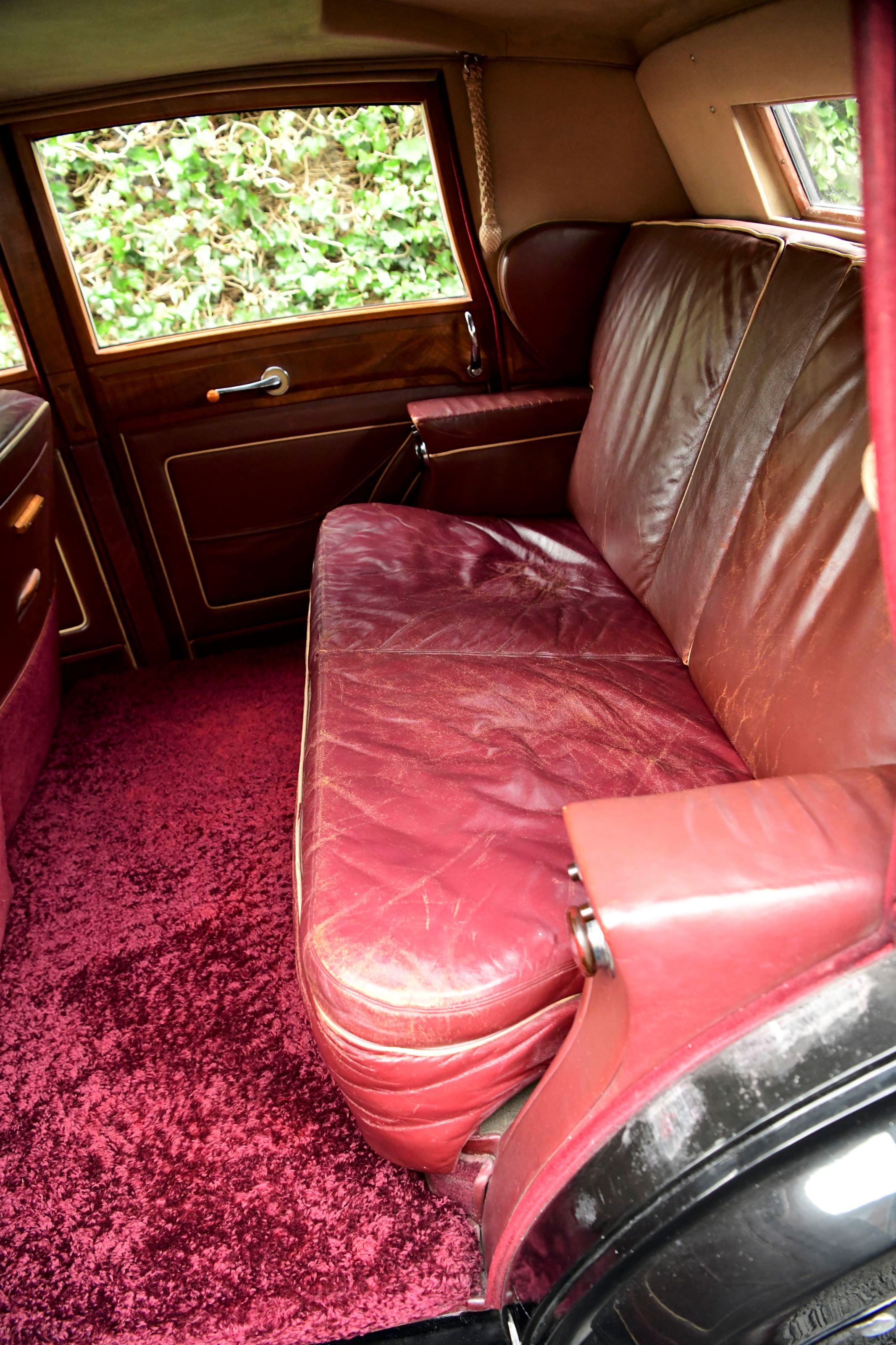 Rolls royce  silver wraith by vincents of reading  cqttsse25hadsfs u7isw