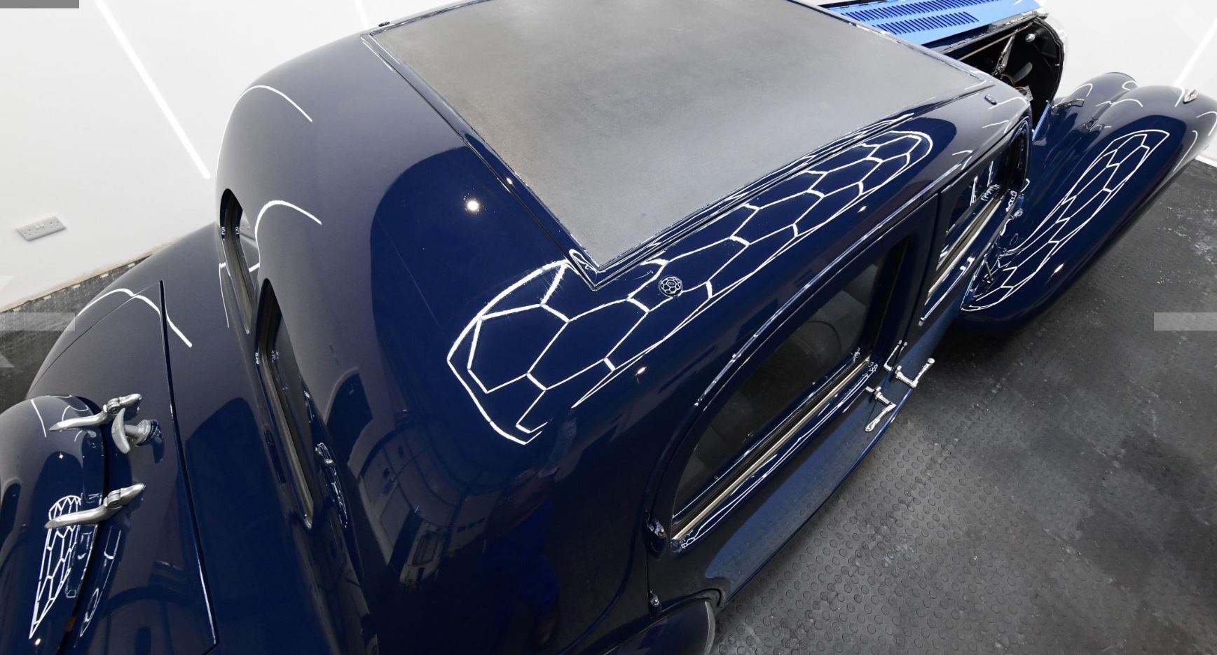 Bugatti type 57 xybtue7xeu4zzkrfqhecr