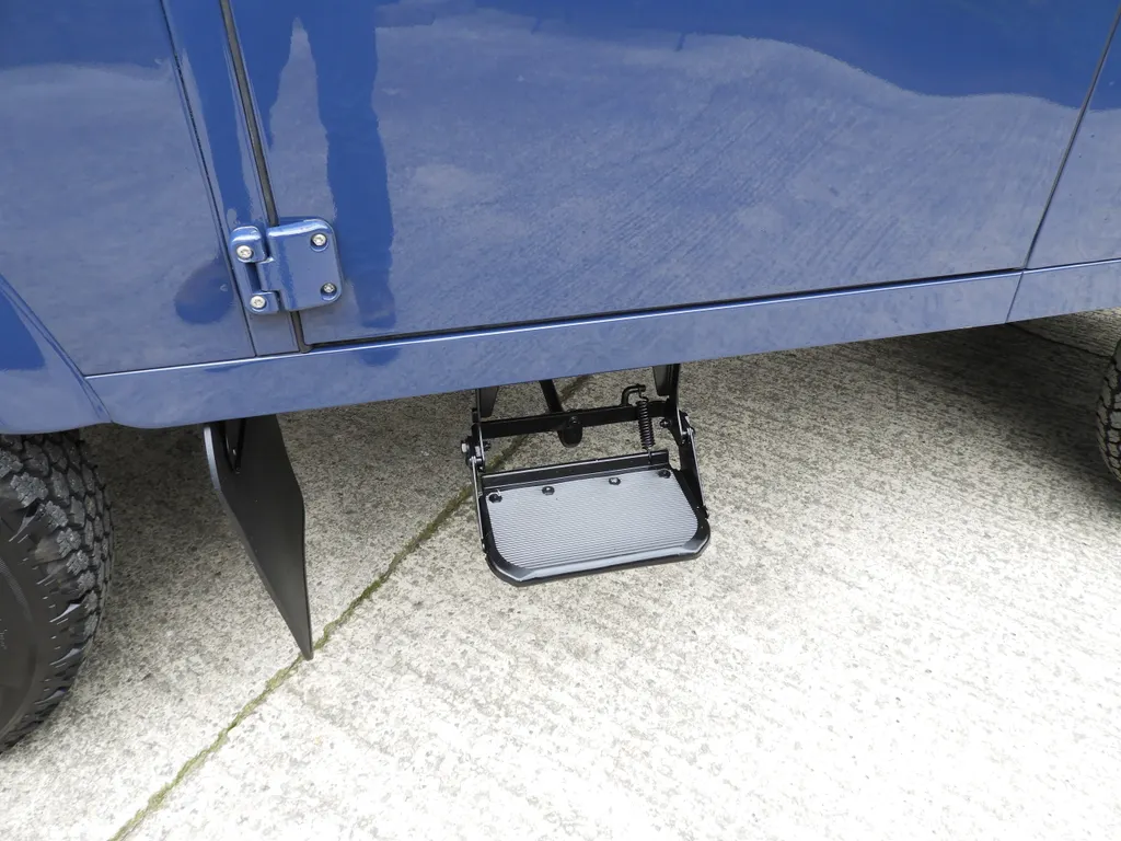 2014 Land Rover Defender 90 2.2 Tdci County Hard Top for Sale | CCFS