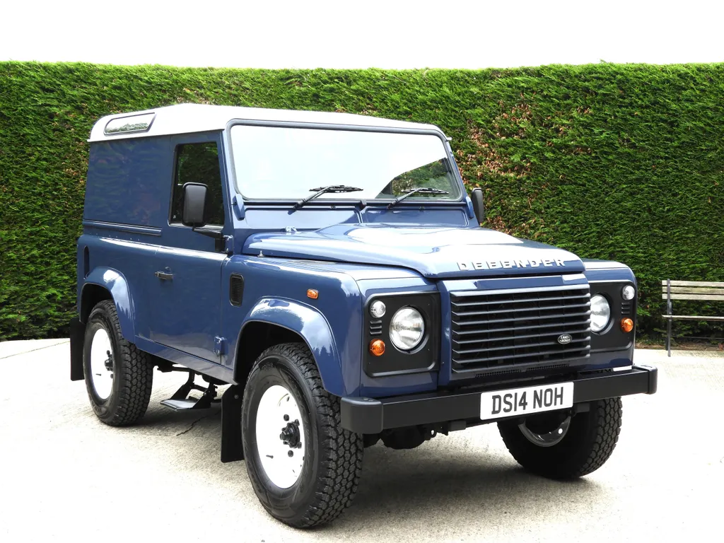 2014 Land Rover Defender 90 2.2 Tdci County Hard Top for Sale | CCFS 