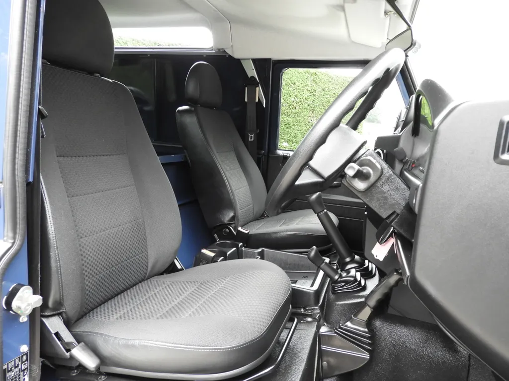 2014 Land Rover Defender 90 2.2 Tdci County Hard Top for Sale | CCFS