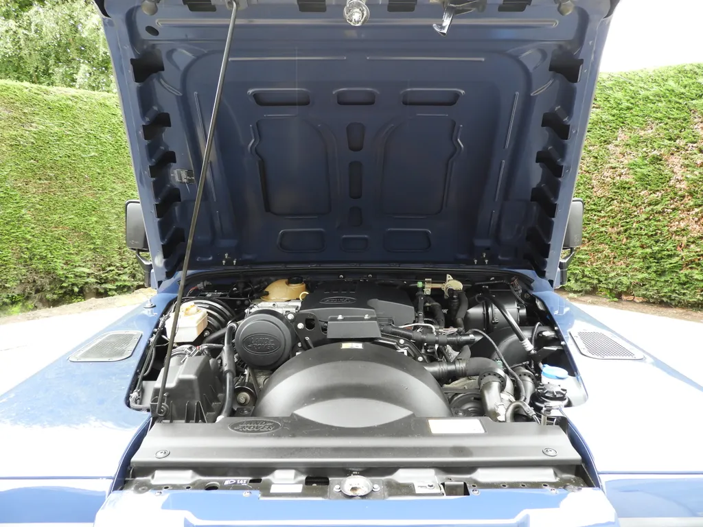 2014 Land Rover Defender 90 2.2 Tdci County Hard Top for Sale | CCFS 