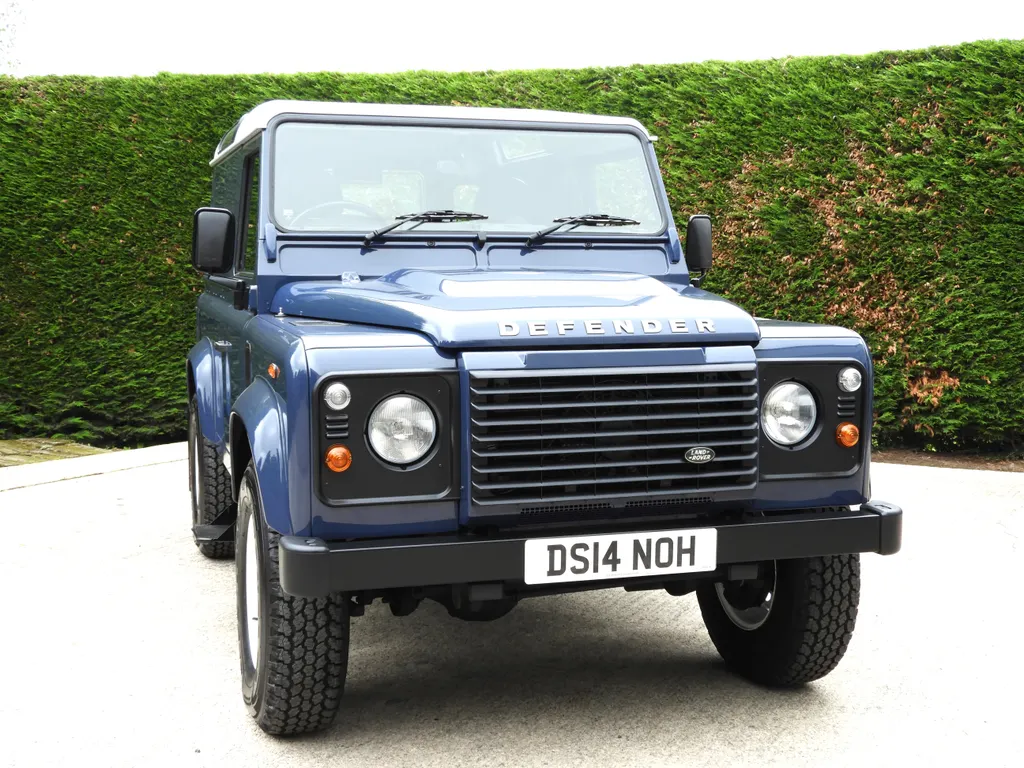 2014 Land Rover Defender 90 2.2 Tdci County Hard Top for Sale | CCFS