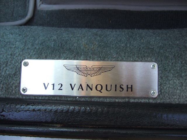 Aston martin v12 vanquish zuq5eenm145yxv0vp0zwd
