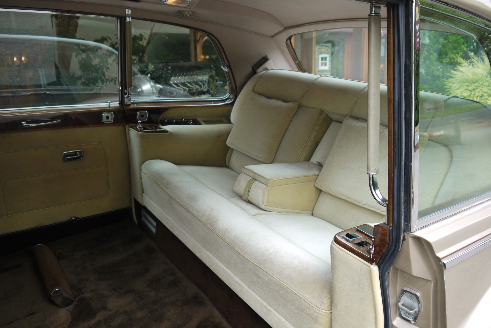 Rolls royce phantom vi limousine t oax1w5pdmctndpp4tyb