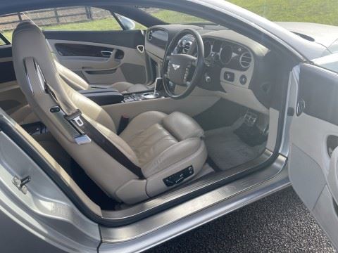 Bentley continental gt w12  auhfuolnej5dkrp3lm8t9