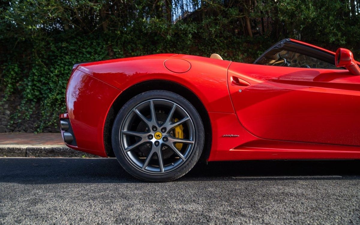 Ferrari california otvf0dtzdiuaeqyzlemkm
