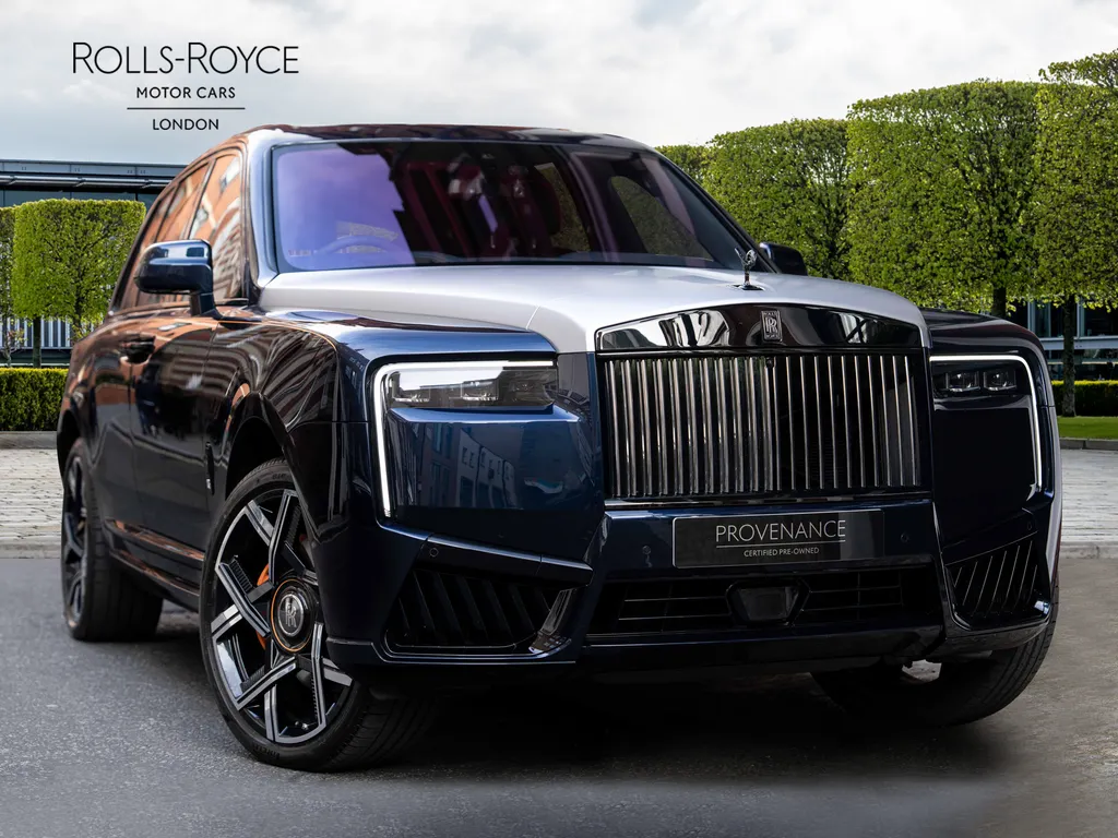 2025 Rolls-Royce Cullinan Black B...