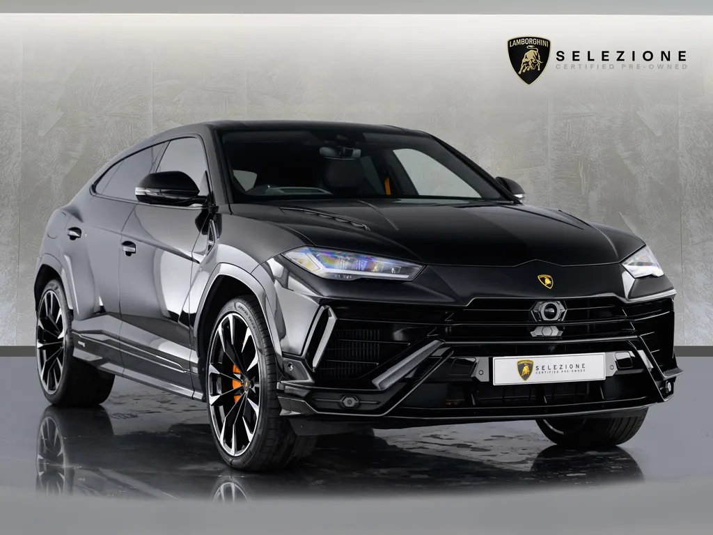 2025 2005 Lamborghini Urus SE